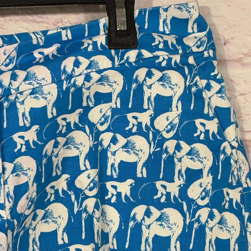 Crown & Ivy Women's Elephant Print Scalloped Hem Shorts Size 6